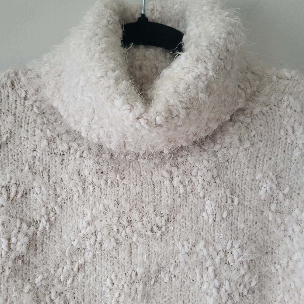 Zara Soft Cream Cozy Cottage Core Countrycore Turtle Neck Sweater - Picture 5 of 9